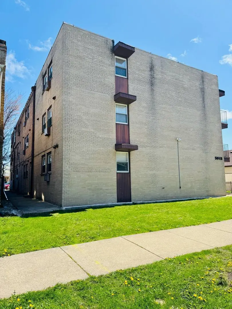 5815 N Spaulding Avenue #2B, Chicago, IL 60659 - #2