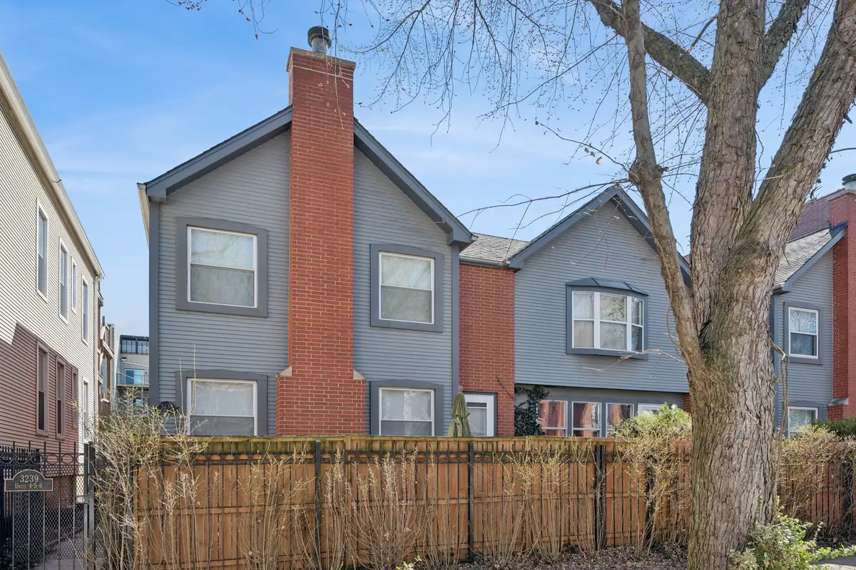 3239 N Kenmore Avenue #5, Chicago, IL 60657 - #1
