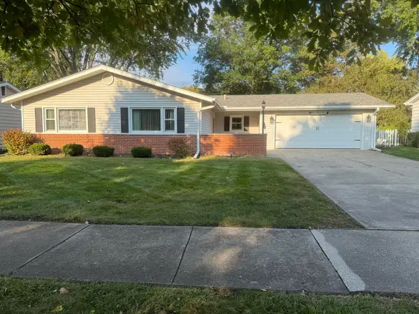 423 Harmony Drive, North Aurora, IL 60542