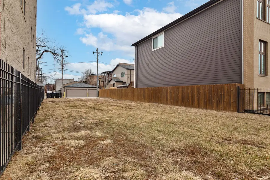 614 E 43rd Street, Chicago, IL 60653 - #2