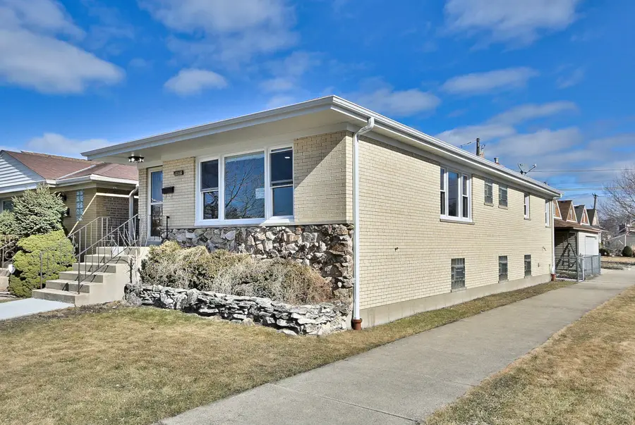 5435 N Mobile Avenue, Chicago, IL 60630 - #2