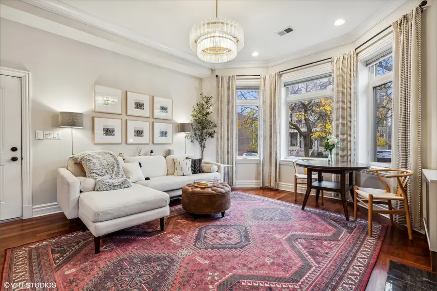 1713 W Leland Avenue #2, Chicago, IL 60640 - #3