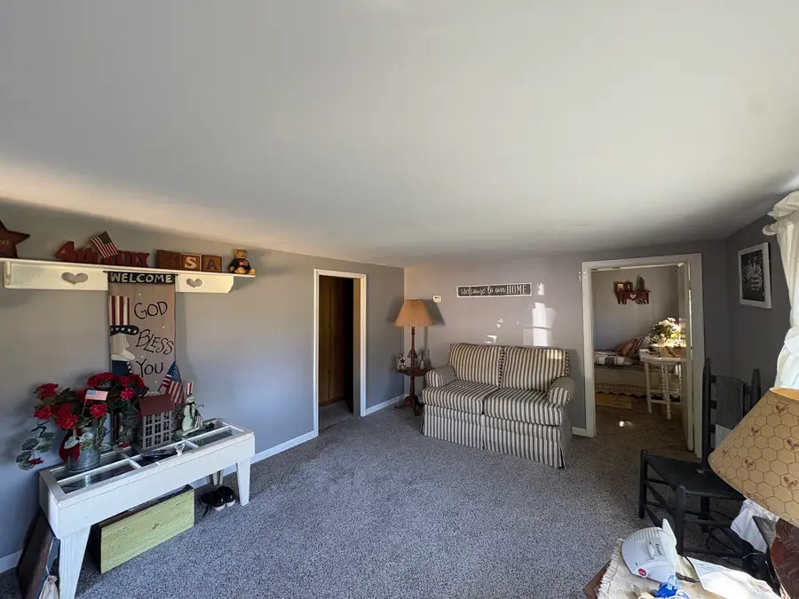 103 N Elm Street, Cambria, IL 62915 - #2