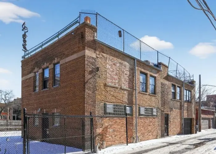 951 E Hyde Park Boulevard, Chicago, IL 60615 - #2