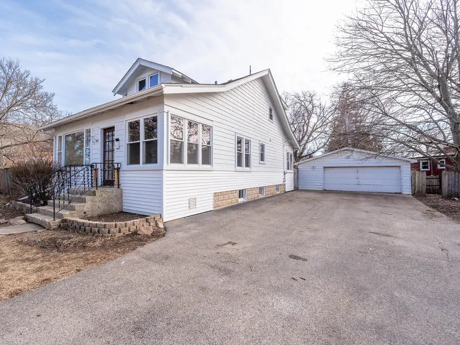 207 N Lakeshore Drive, Mundelein, IL 60060 - #2