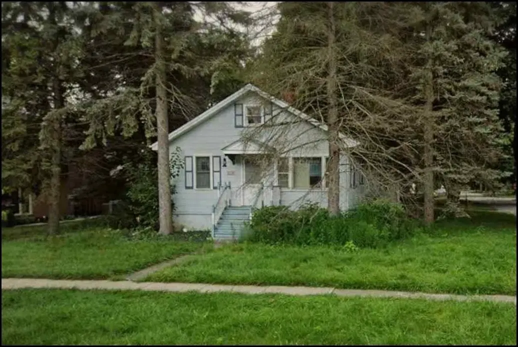 216 N Douglas Avenue, Arlington Heights, IL 60004 - #1