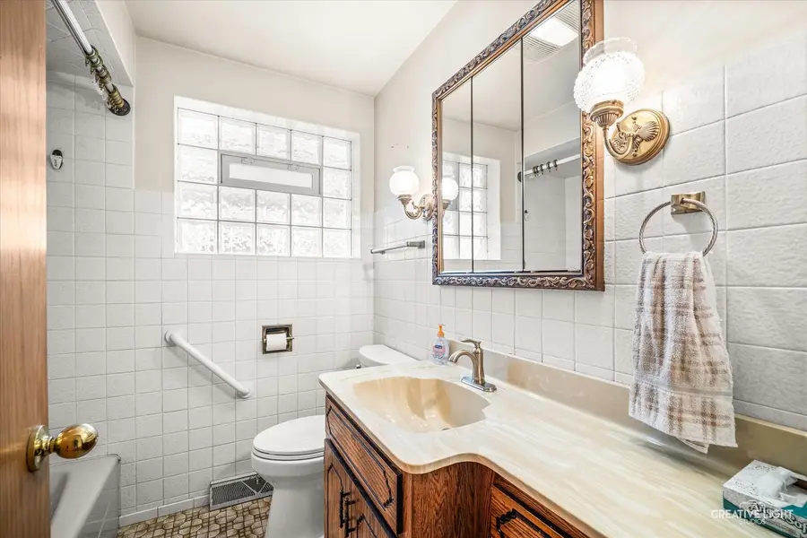 5910 W 59th Street, Chicago, IL 60638 - #3