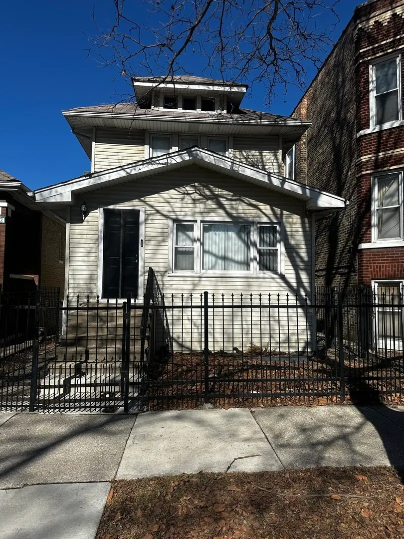 4850 W Iowa Street, Chicago, IL 60651 - #1