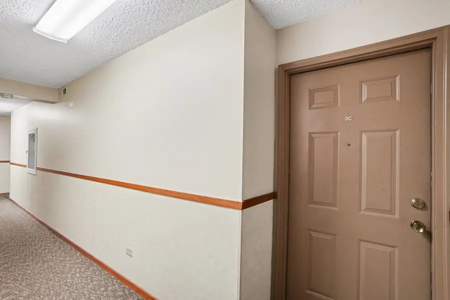 1484 N Rock Run Drive #3c, Crest Hill, IL 60403 - #3