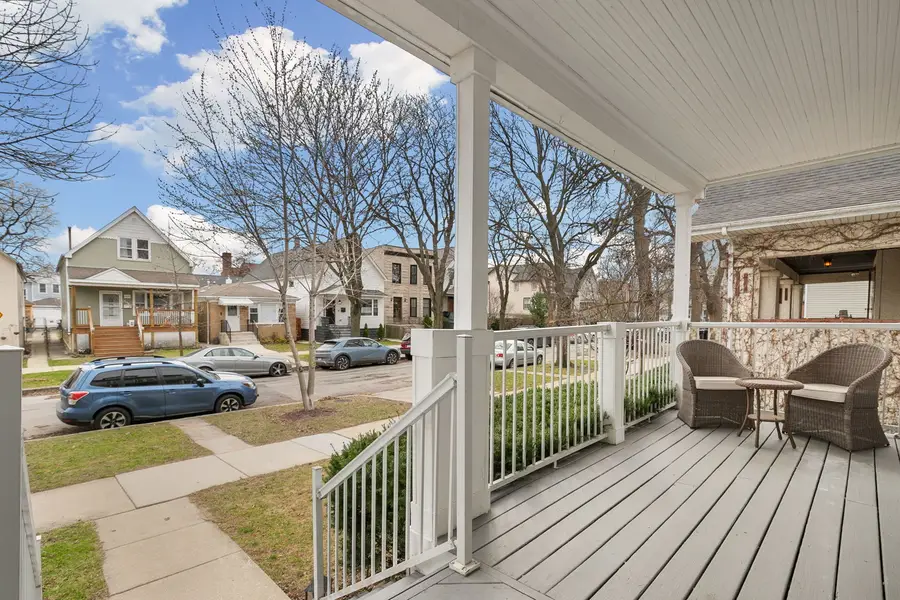 4530 N Kenneth Avenue, Chicago, IL 60630 - #2