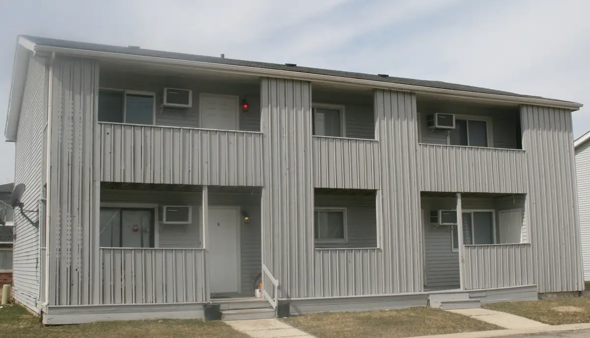 115 Harbor Drive, Oswego, IL 60543 - #1