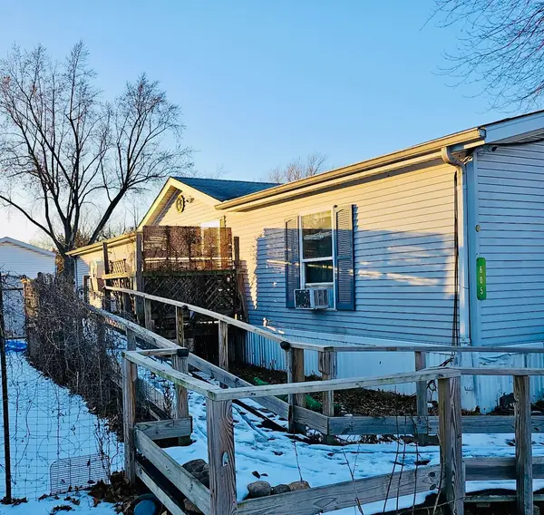 605 Carriage Lane Estates, Streator, IL 61364