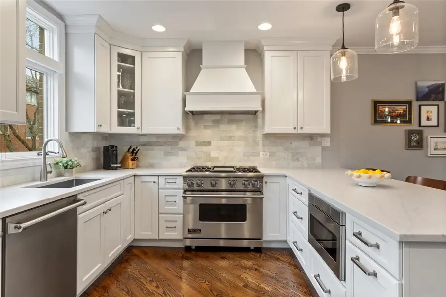 2709 N Janssen Avenue, Chicago, IL 60614 - #3