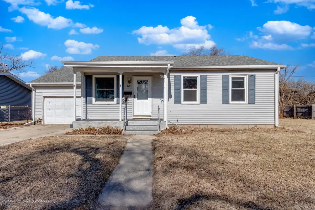 410 N Circle Drive, Wilmington, IL 60481 - #1