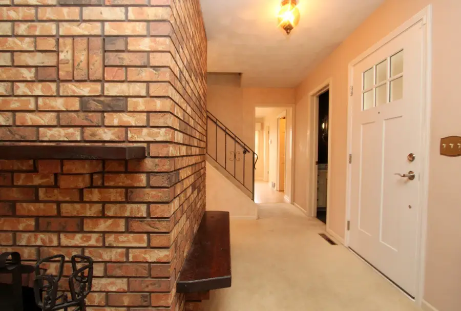 1200 Blakely Street, Woodstock, IL 60098 - #2