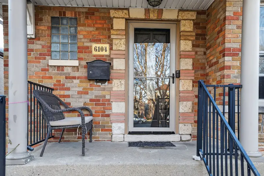 6104 N Kimball Avenue, Chicago, IL 60659 - #3