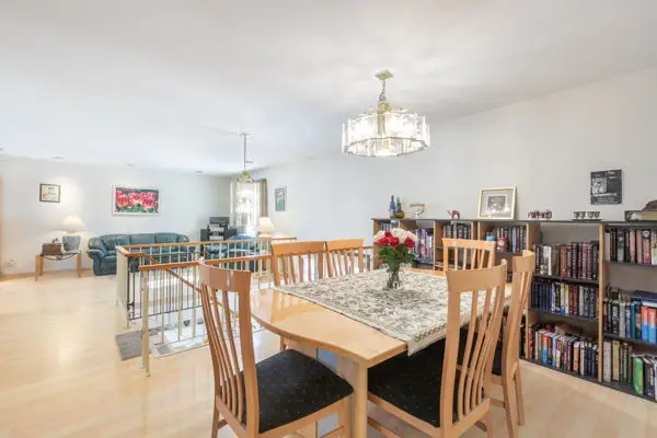 203 Albert Drive, Vernon Hills, IL 60061 - #3