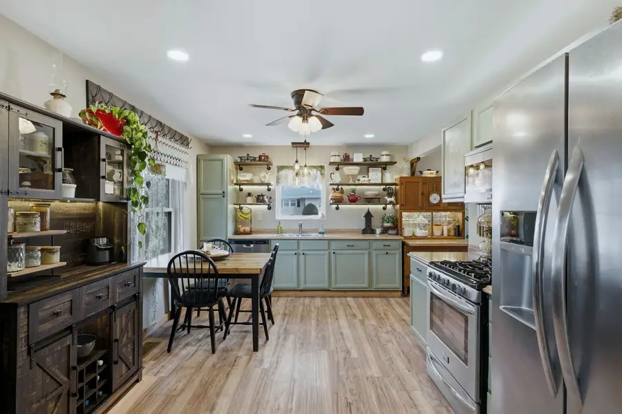 146 S Cooper Road, New Lenox, IL 60451 - #3