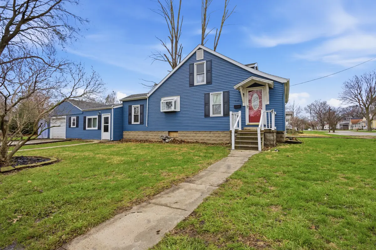 500 S Embarras Avenue, Tuscola, IL 61953 - #1