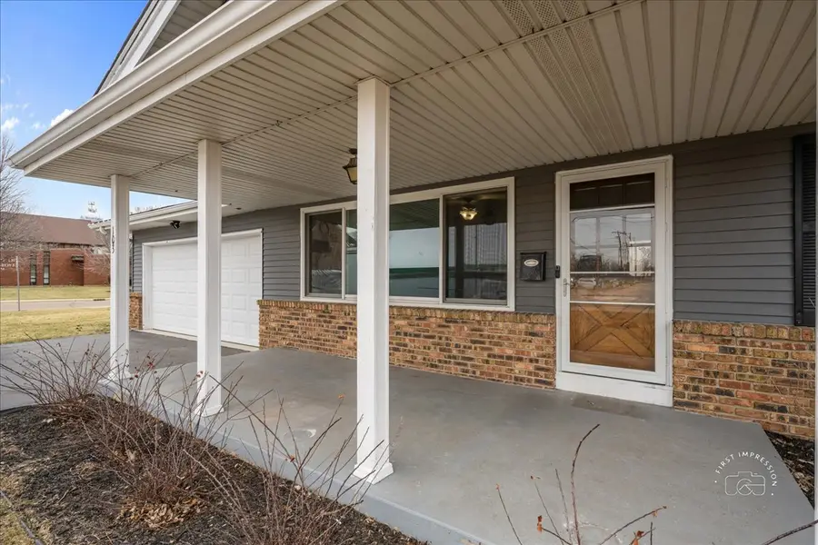 103 Main Street, Sugar Grove, IL 60554 - #3