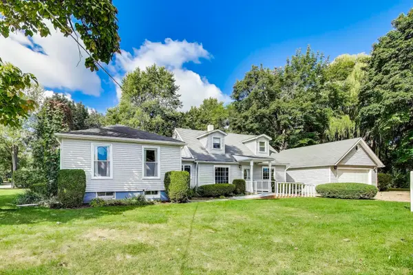 546 Thorndale Avenue, Park City, IL 60085