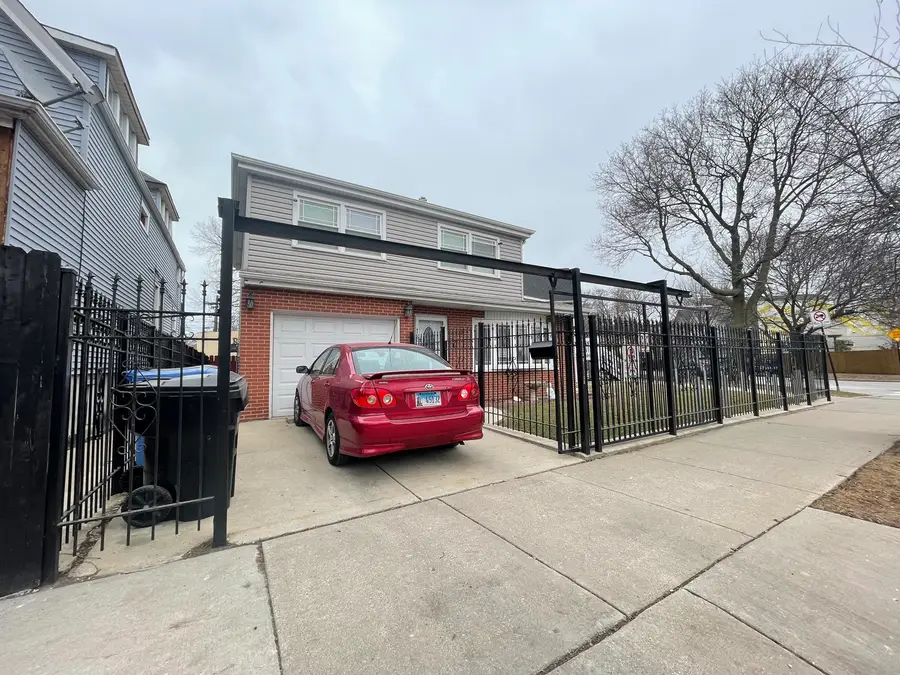2970 W Nelson Street, Chicago, IL 60618 - #3