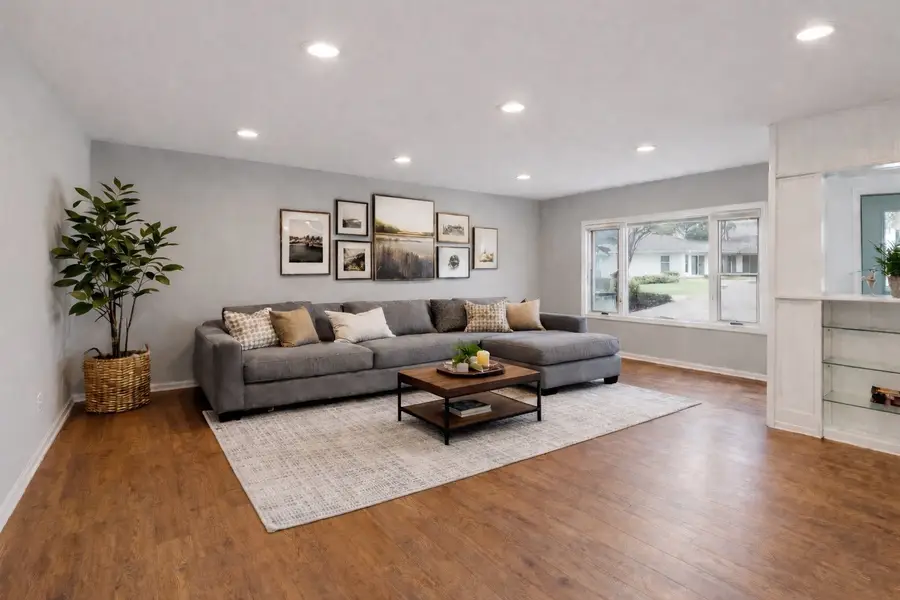 1520 Yorkshire Drive, Hanover Park, IL 60133 - #3