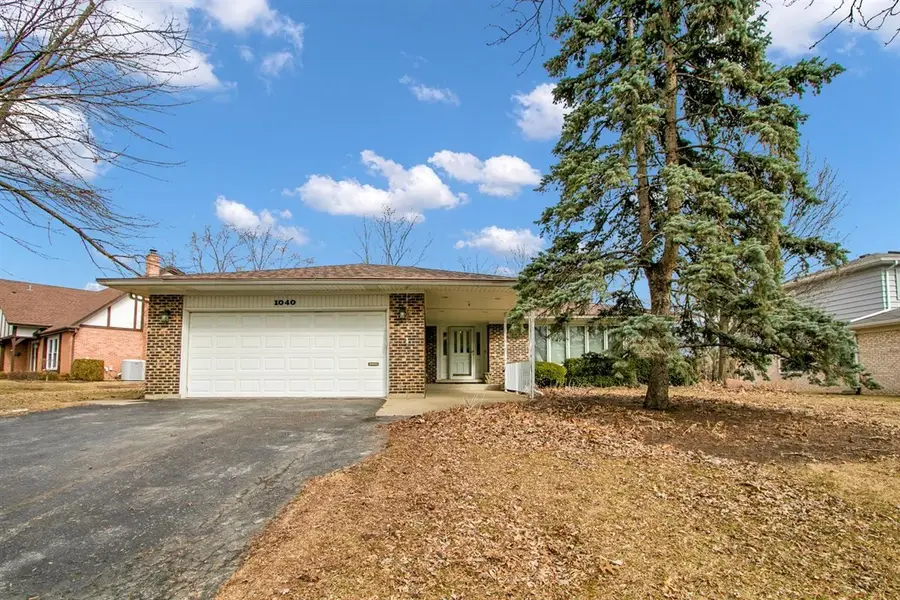 1040 E Grissom Drive, Palatine, IL 60074 - #2