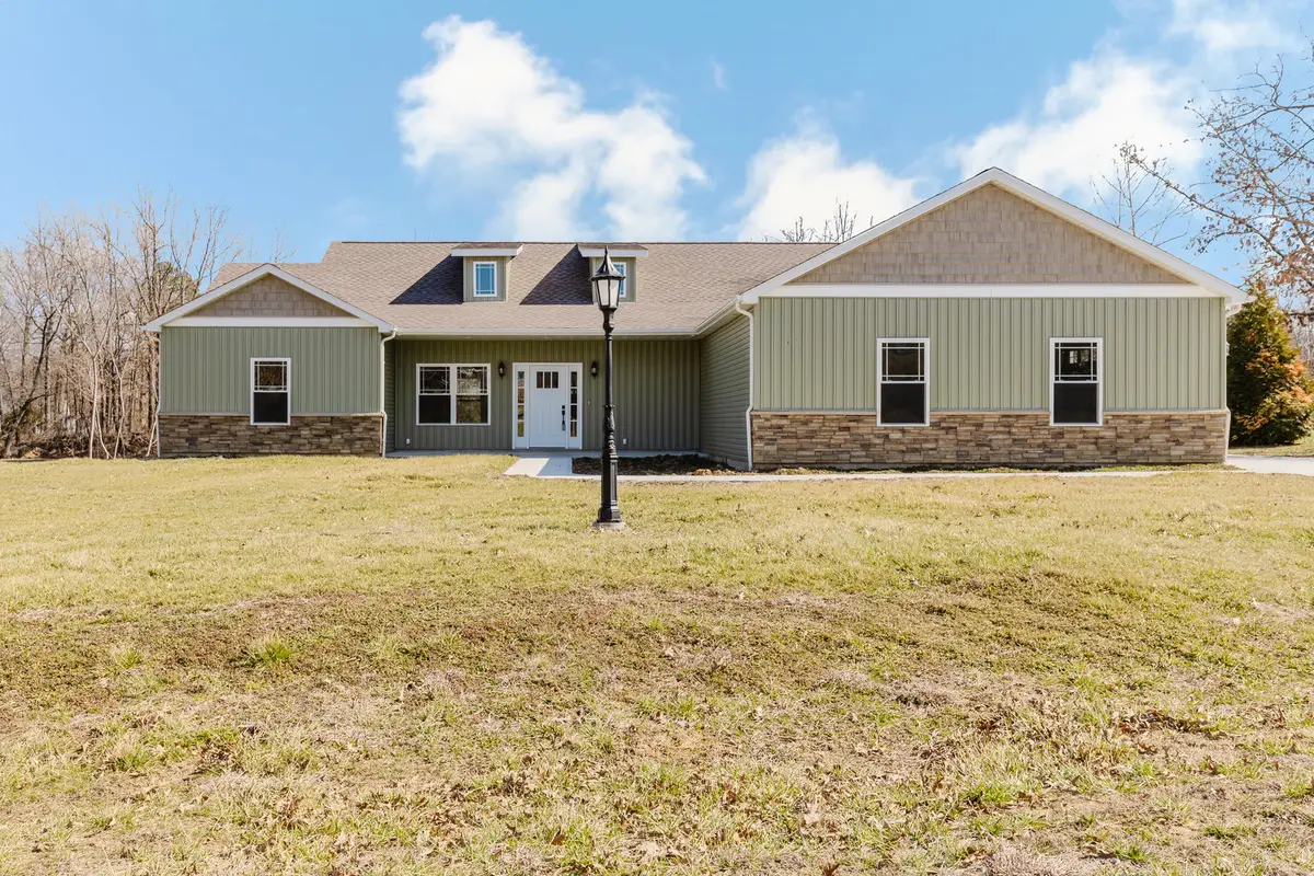 704 Jonathan Lane, Carterville, IL 62918 - #1