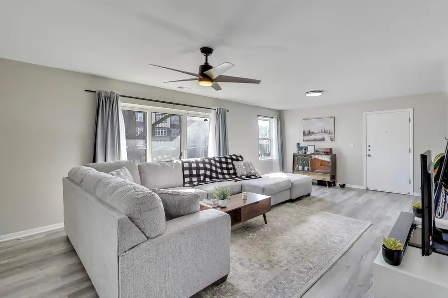 475 Shenstone Road #104, Riverside, IL 60546 - #3