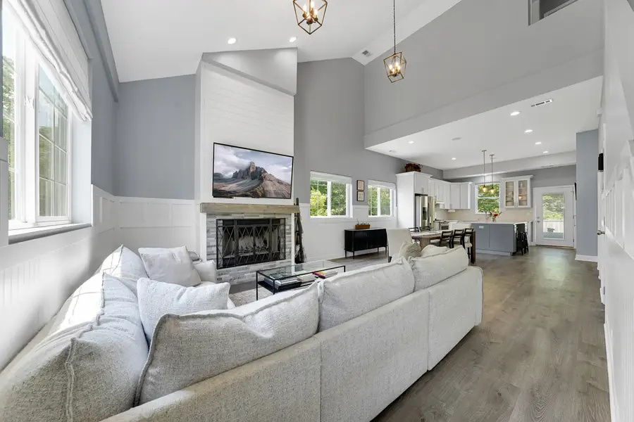 228 Juneway Terrace, Lake Bluff, IL 60044 - #2