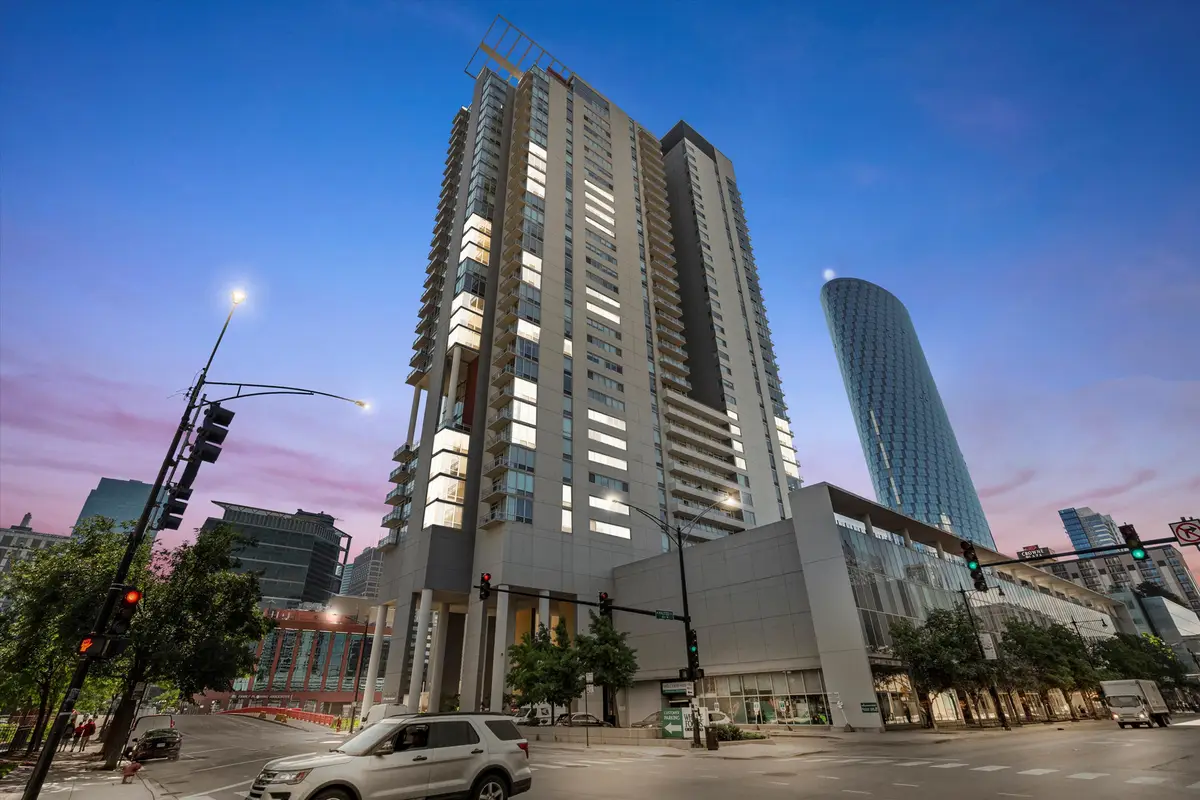 737 W Washington Boulevard #2702, Chicago, IL 60661 - #1