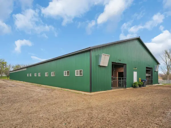 12216 Pleasant Valley Road, Woodstock, IL 60098