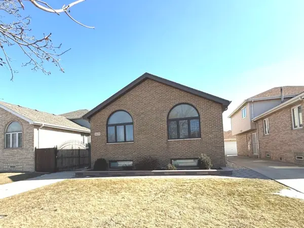 11605 S Avenue N, Chicago, IL 60617