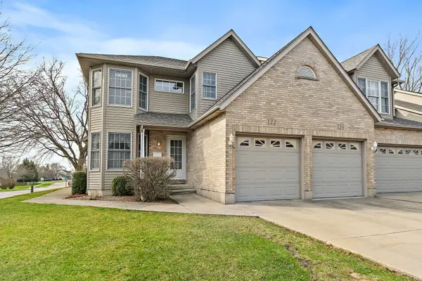 122 Mclaren Drive S, Sycamore, IL 60178