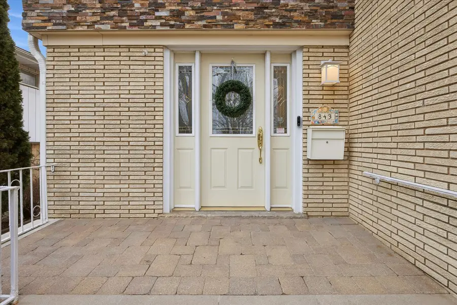 843 S Brainard Avenue, La Grange, IL 60525 - #2