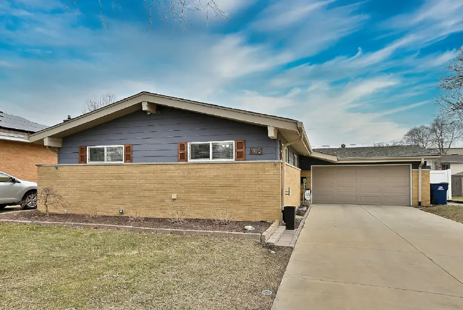 1105 S Euclid Avenue, Villa Park, IL 60181 - #2