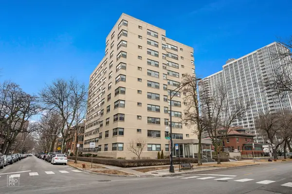 4200 N Marine Drive #904, Chicago, IL 60613
