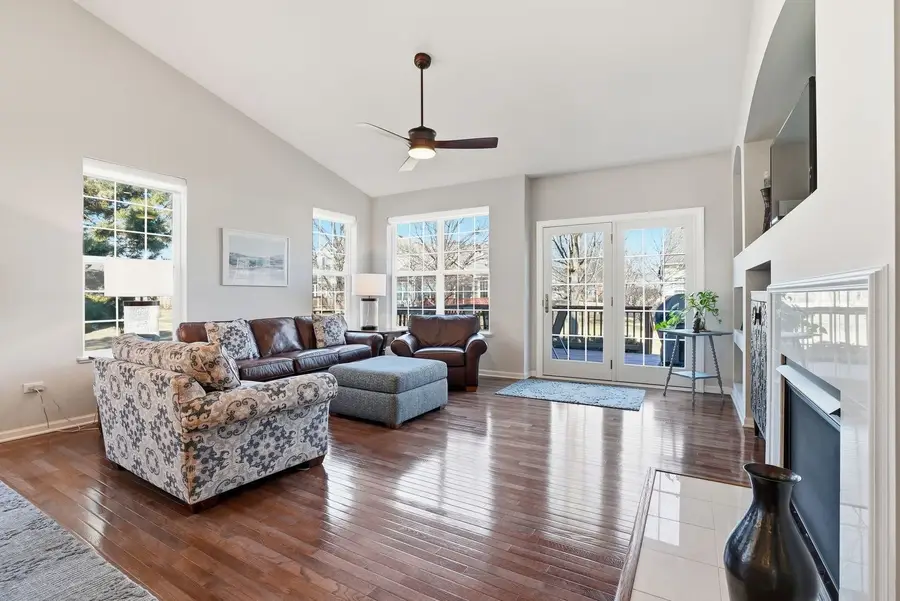 1184 Patrick Henry Parkway, Bolingbrook, IL 60490 - #3