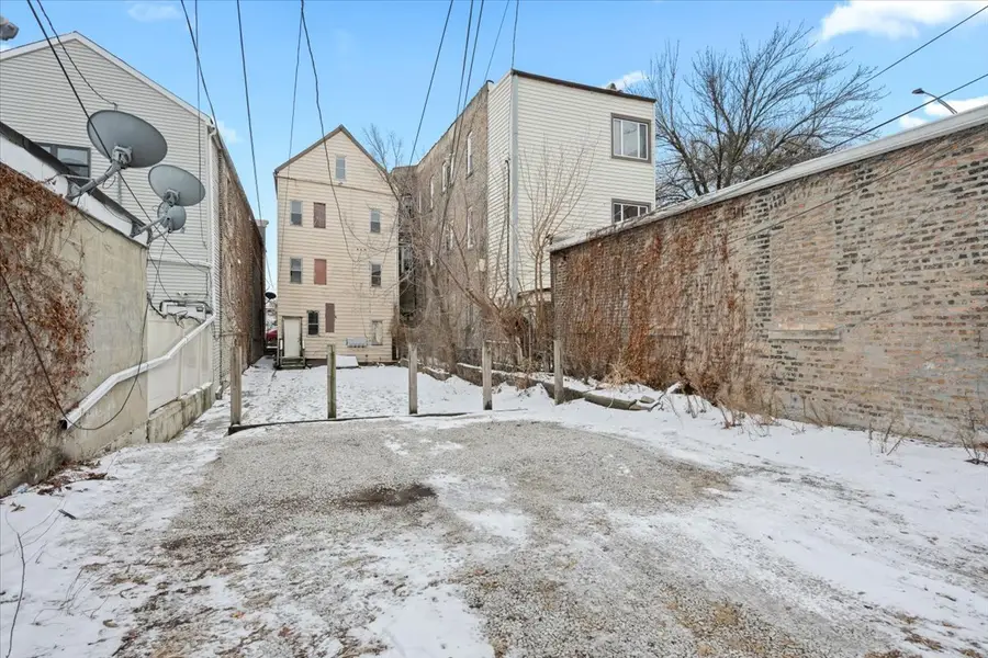 934 W 35th Place, Chicago, IL 60609 - #3