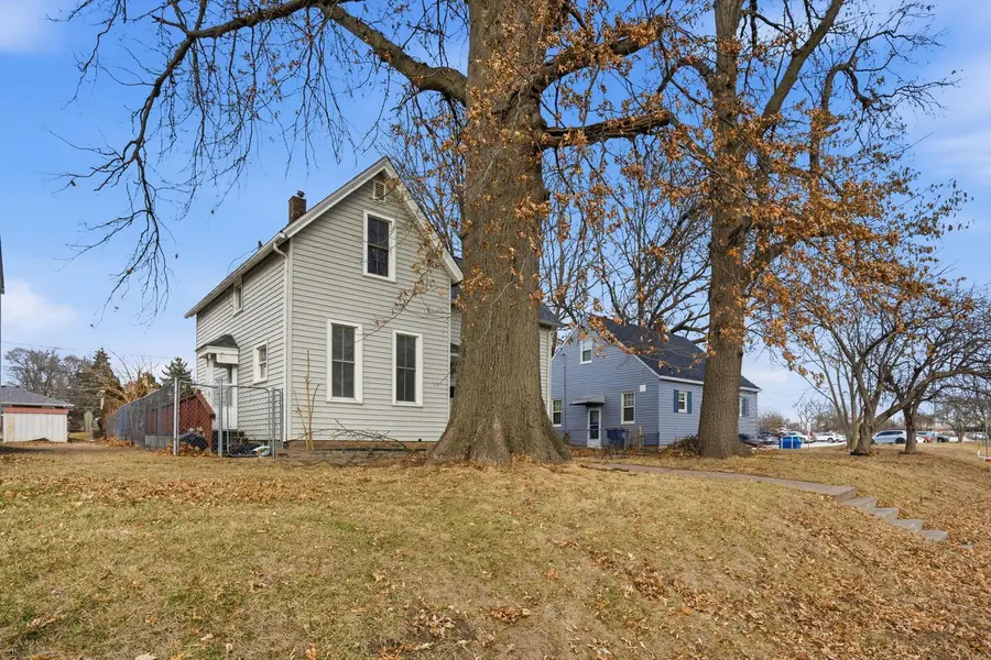 1508 W Lombard Street, Davenport, IA 52804 - #2