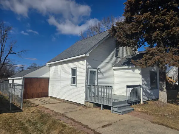 4311 E Wonder Lake Road, Wonder Lake, IL 60097