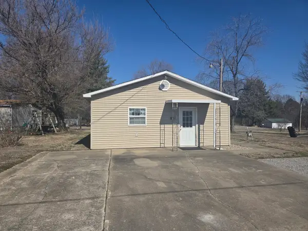 502 Old Brickyard Road, Mcleansboro, IL 62859