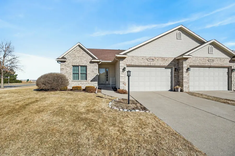 5446 Baraboo Court #5446, Davenport, IA 52804 - #2