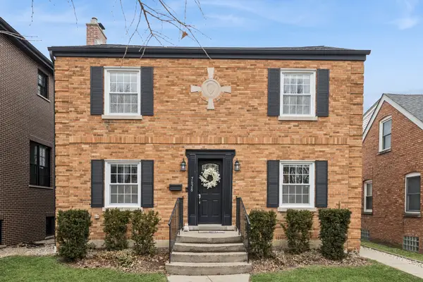 7628 W Balmoral Avenue, Chicago, IL 60656