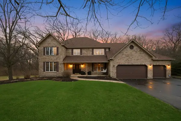 55 Oak Creek Drive, Yorkville, IL 60560