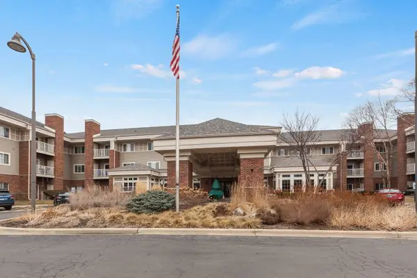 801 N Mclean Boulevard #222, Elgin, IL 60123