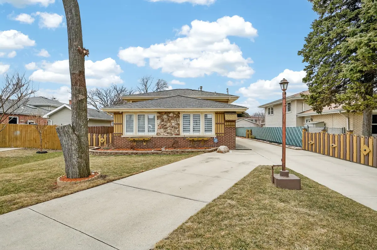 10532 S 80th Court, Palos Hills, IL 60465 - #1