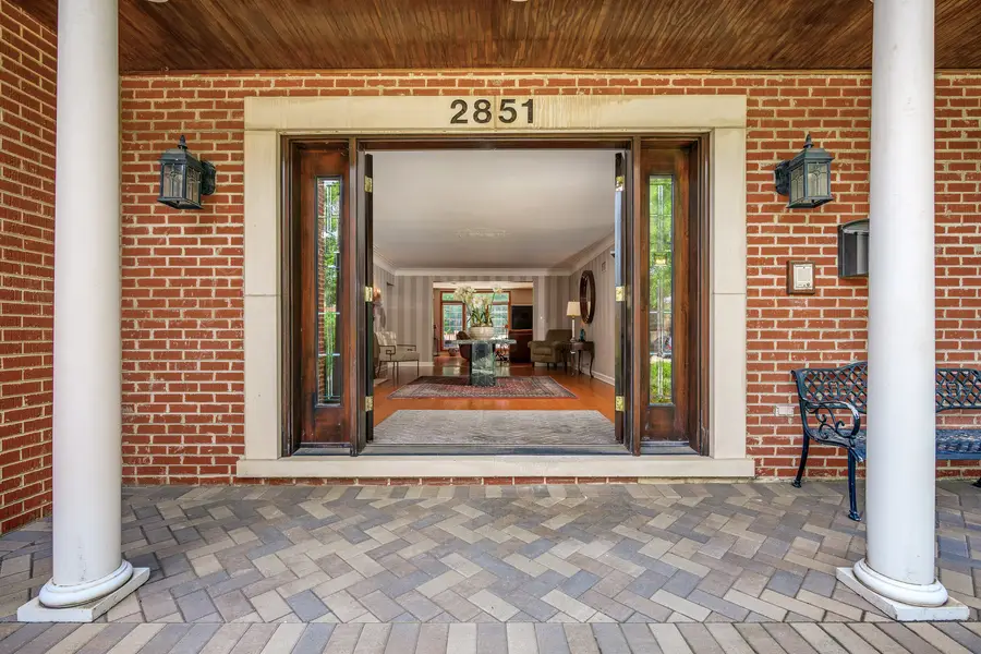 2851 W Rascher Avenue, Chicago, IL 60625 - #3