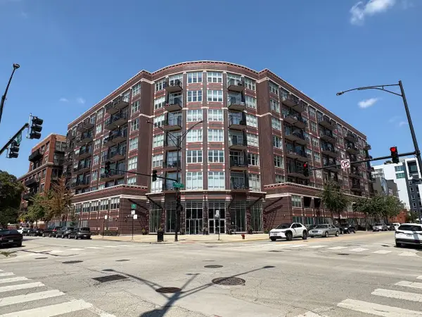 1000 W Adams Street #614, Chicago, IL 60607